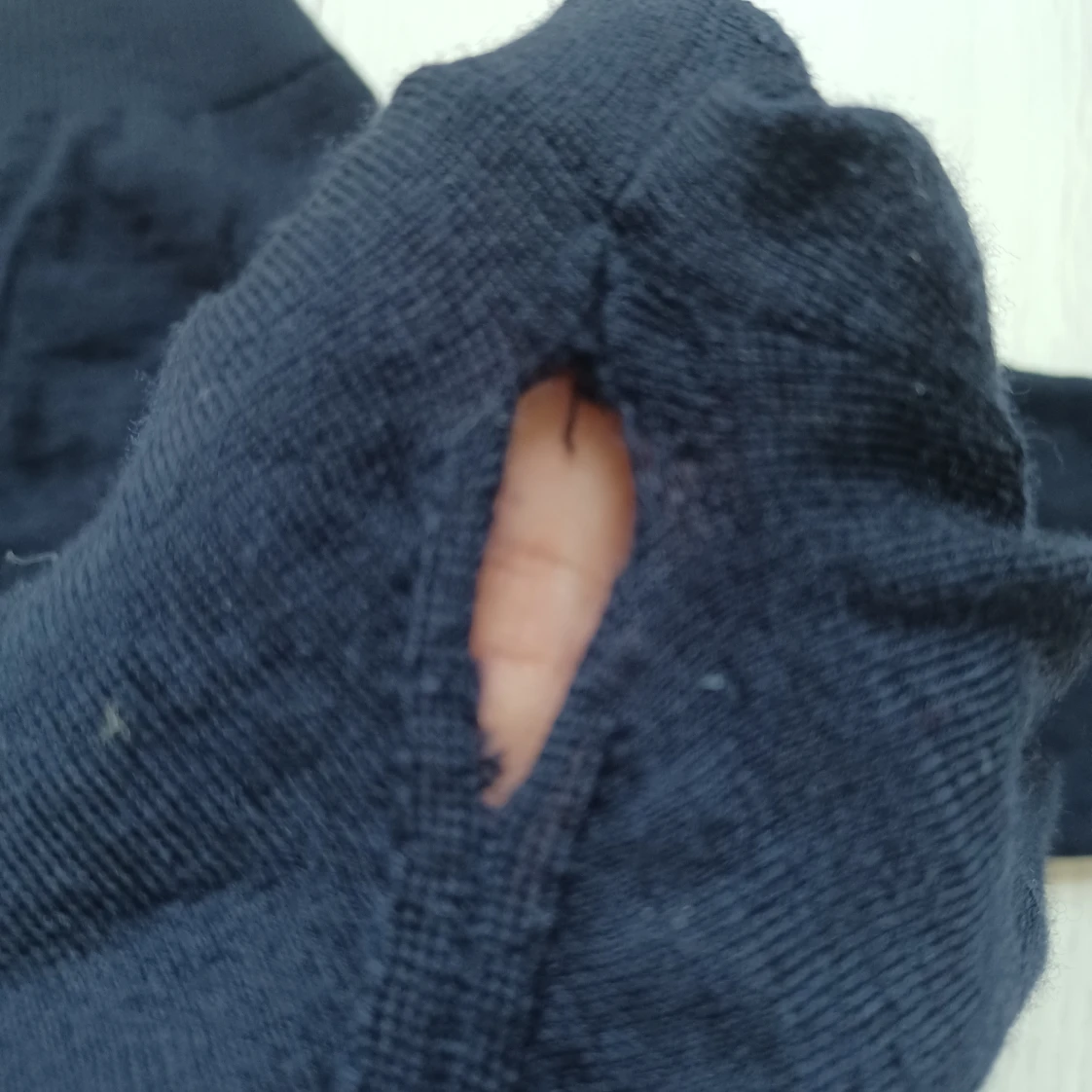 톰브라운가디건 옆구리가 터졌는데 수선잘하는 집이  썸네일