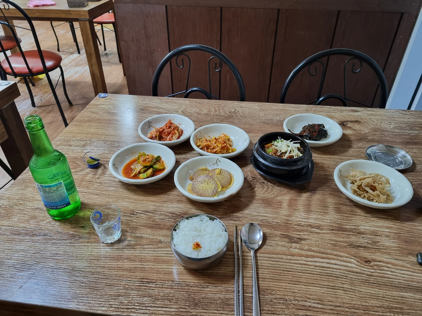 냉정맛집 엄마밥상에 왔어여 7500정식이구여 썸네일