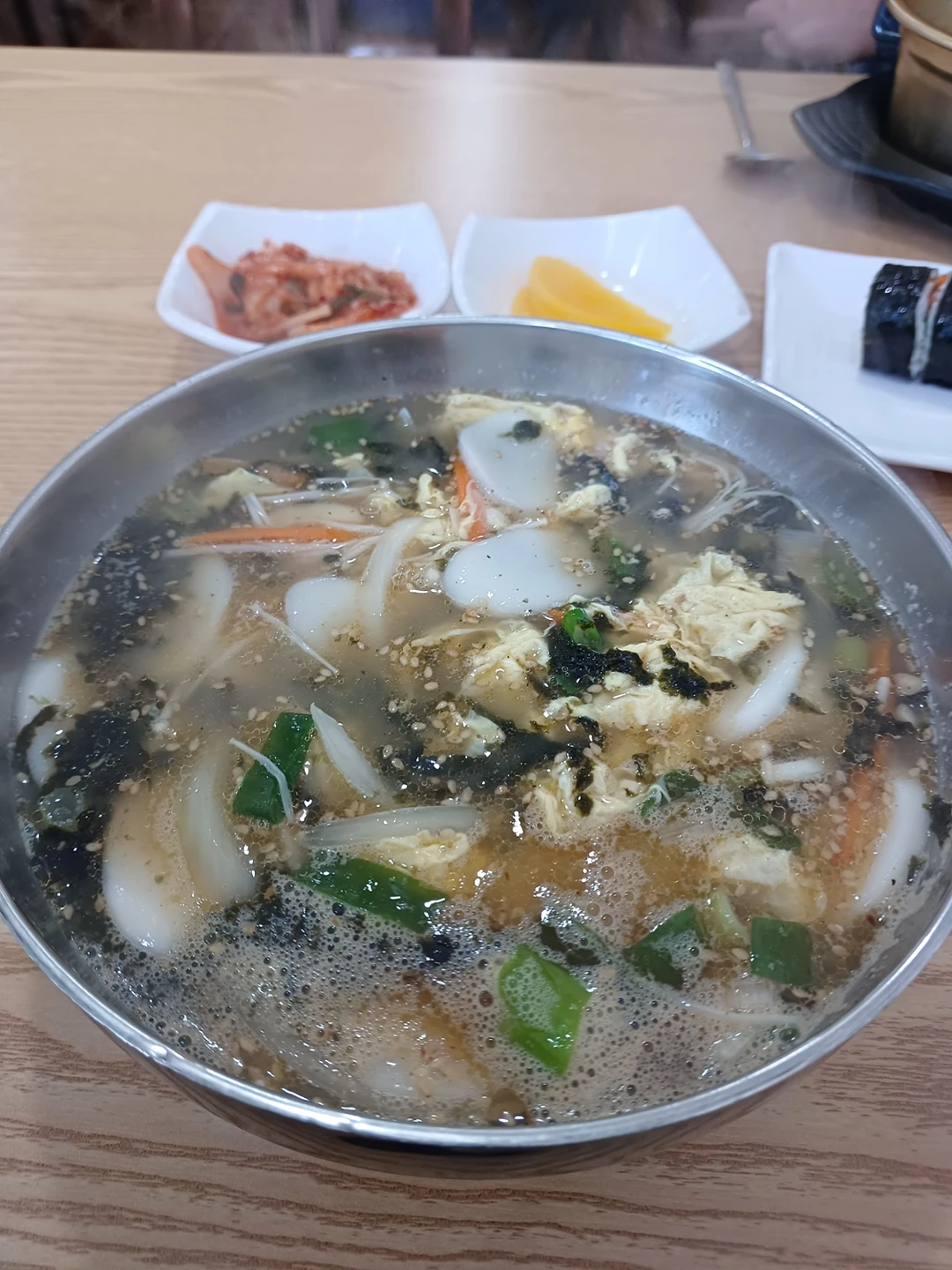 1ㆍ어제 점심 분식집에서 떡국에 김밥한줄 먹었지요~ 썸네일