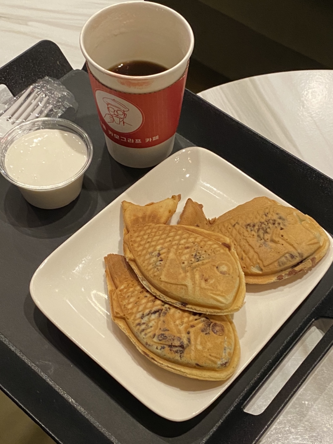 생크림 찍어먹는 붕어빵 진짜 맛있어요 썸네일