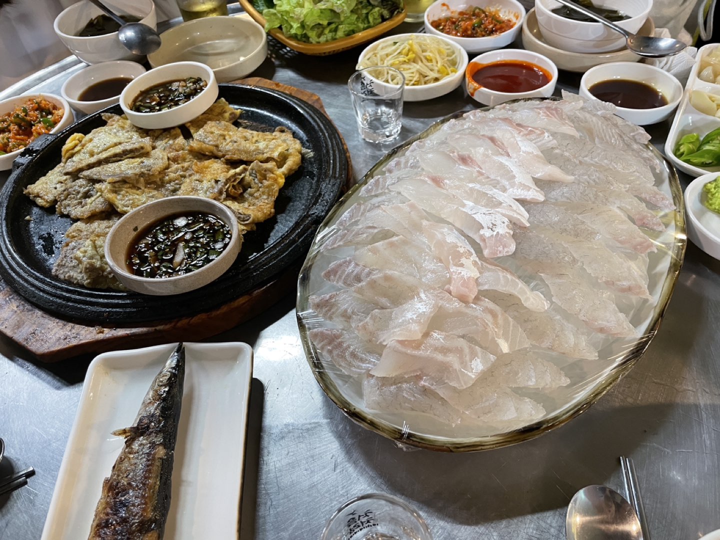 횟집 인데 너무 맛있어요 ㅜ 썸네일