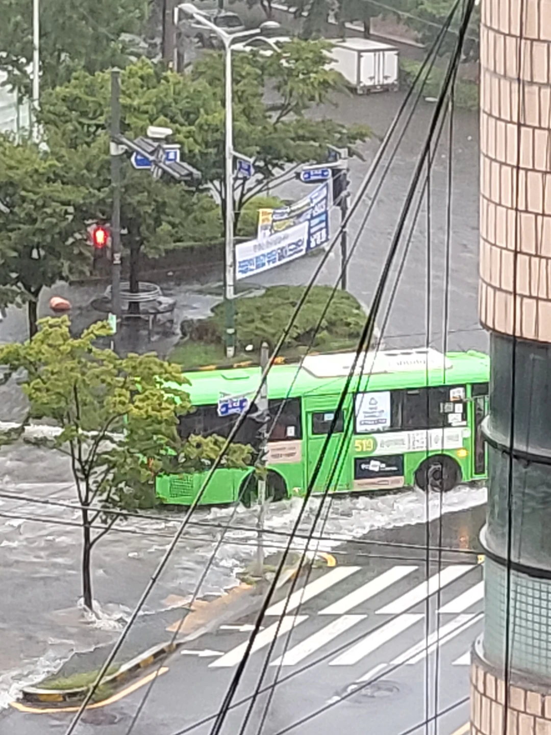 고은여성병원 오거리쪽에 침수되었어요... 썸네일