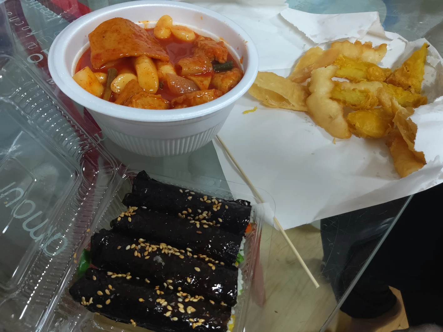 삼실서 작업하다 끼니때를 놓치면 꼭 이모네서  썸네일