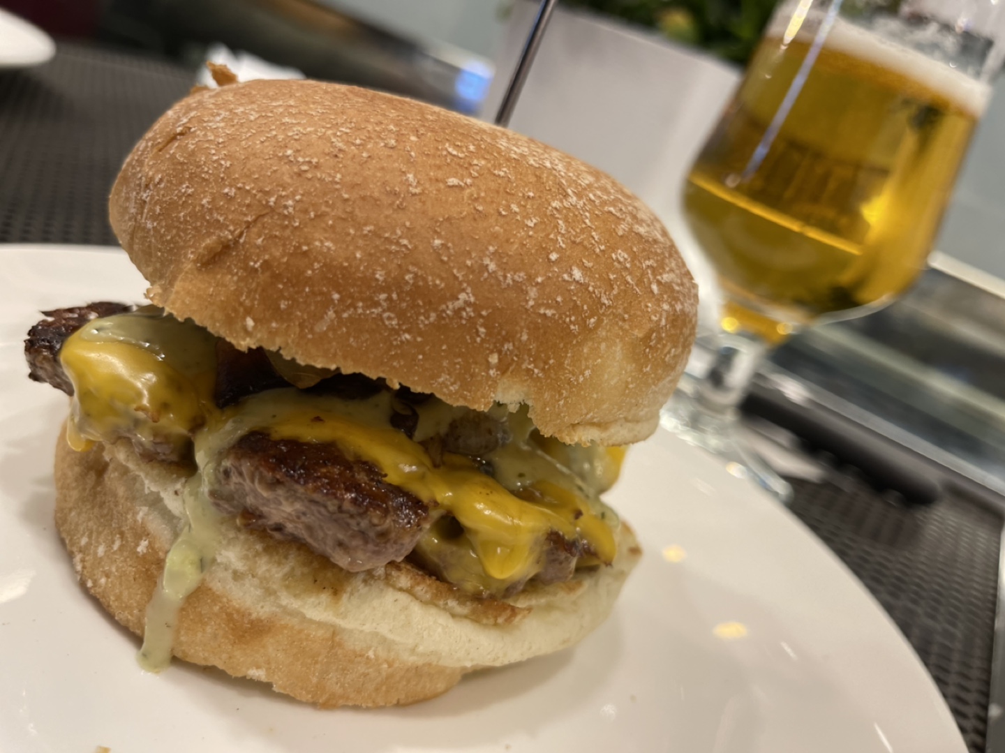 역삼동 근처 버거 맛집 소개 부탁해요 썸네일