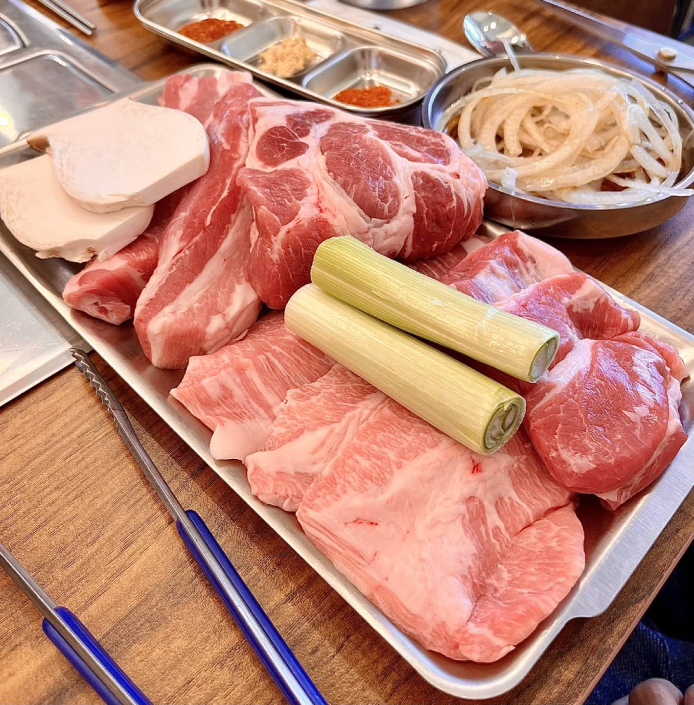 신현동에 새로생긴 돼지고기집 "신사의 화로" 썸네일