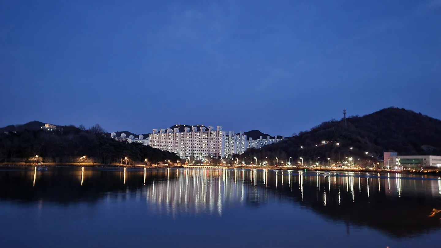 밤산책중 찰칵^^ 썸네일