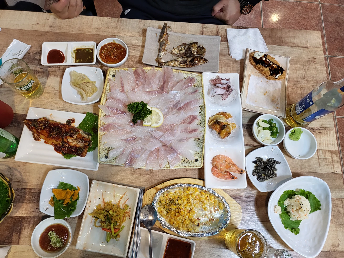 내동 안골 사거리에 횟집이 생겨서 썸네일