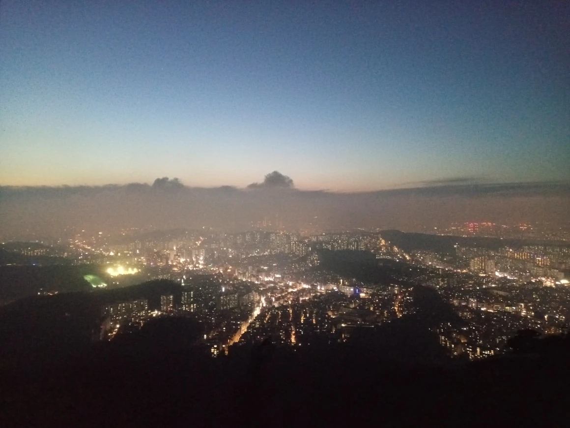 북한산, 남산, 롯데타워 모두 안개 속에 사라진날! 썸네일