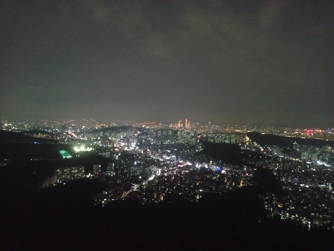 사람 몰리는 시간대 피해서 해떨어지고 썸네일