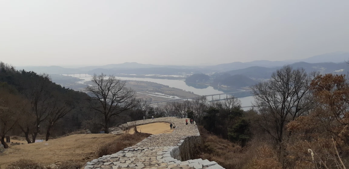 오늘 우리가족은 여주 파사성에 다녀왔어요 미세먼지다  썸네일