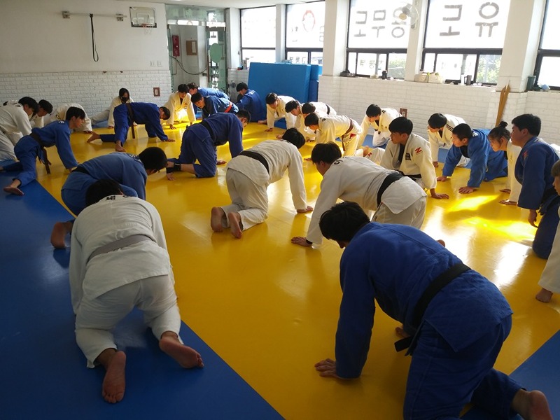 유도(judo) 클럽 모임. 썸네일