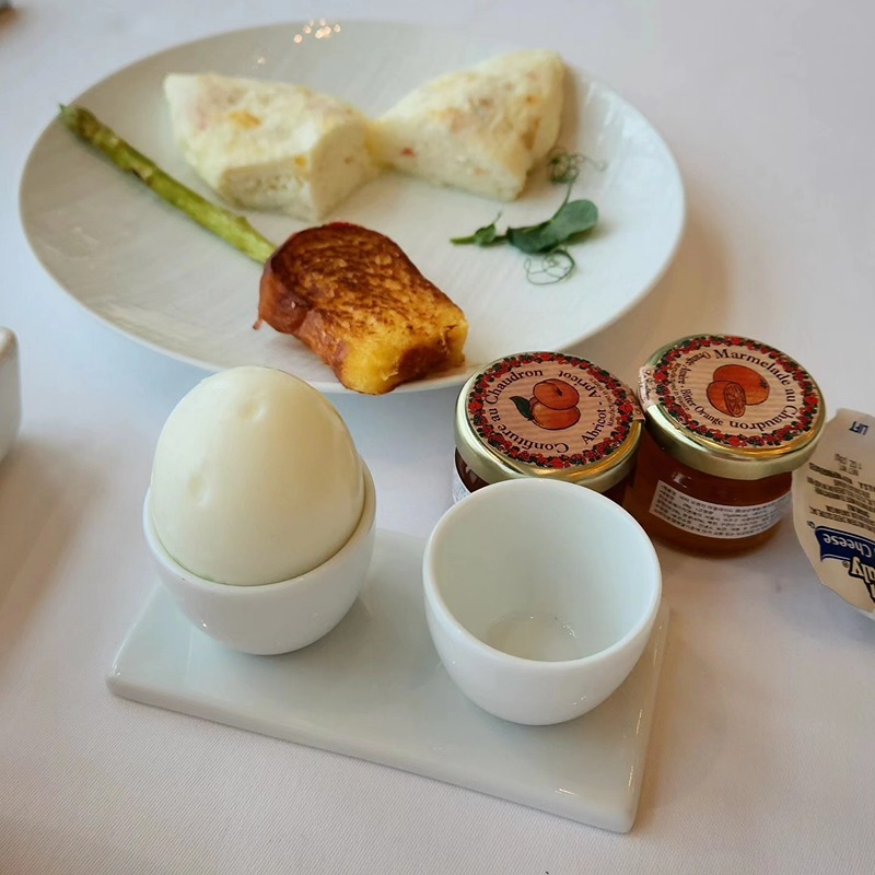 파인, 핫플, 디저트 그리고 친구 😊 썸네일