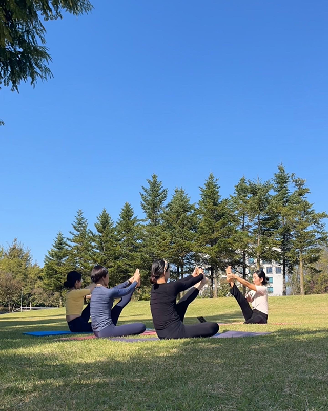 배다리공원 요가🧘🏻‍♀️🧘🏻‍♂️🌳 썸네일