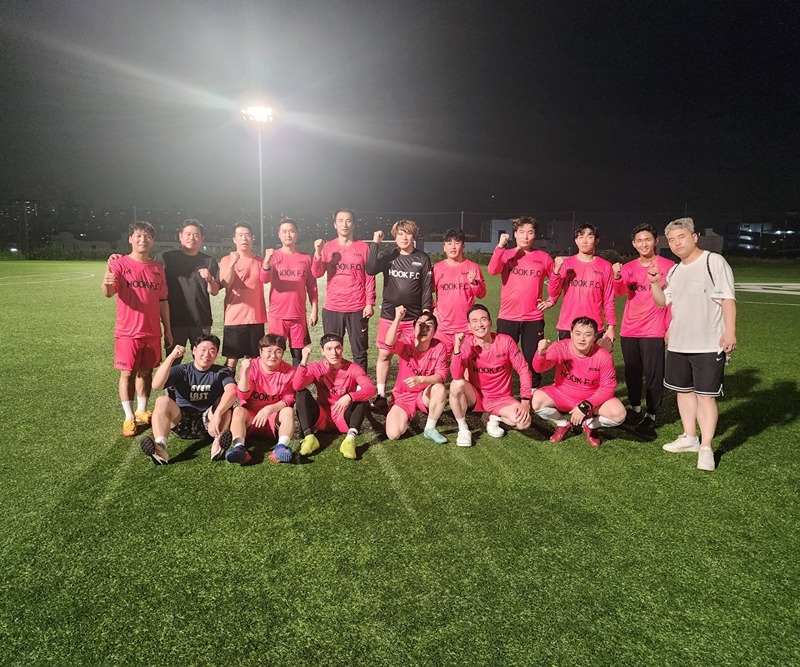 Hook FC 축구 같이 하실분 환영 썸네일