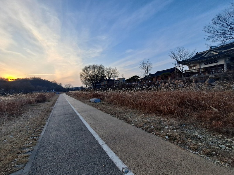 풋살 하실분 매주 풋살합니다. 요일 정해서  썸네일