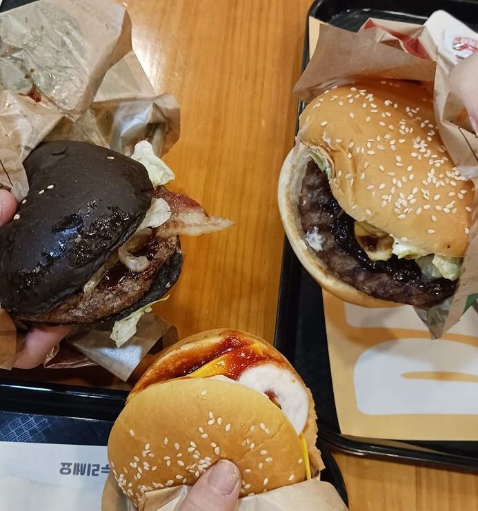 급벙😚 20대 동네 칭구 썸네일