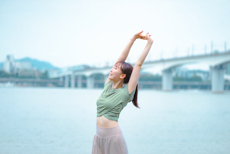 [성수] 월요일 오전마다 야외요가🧘‍♀️✨ 썸네일