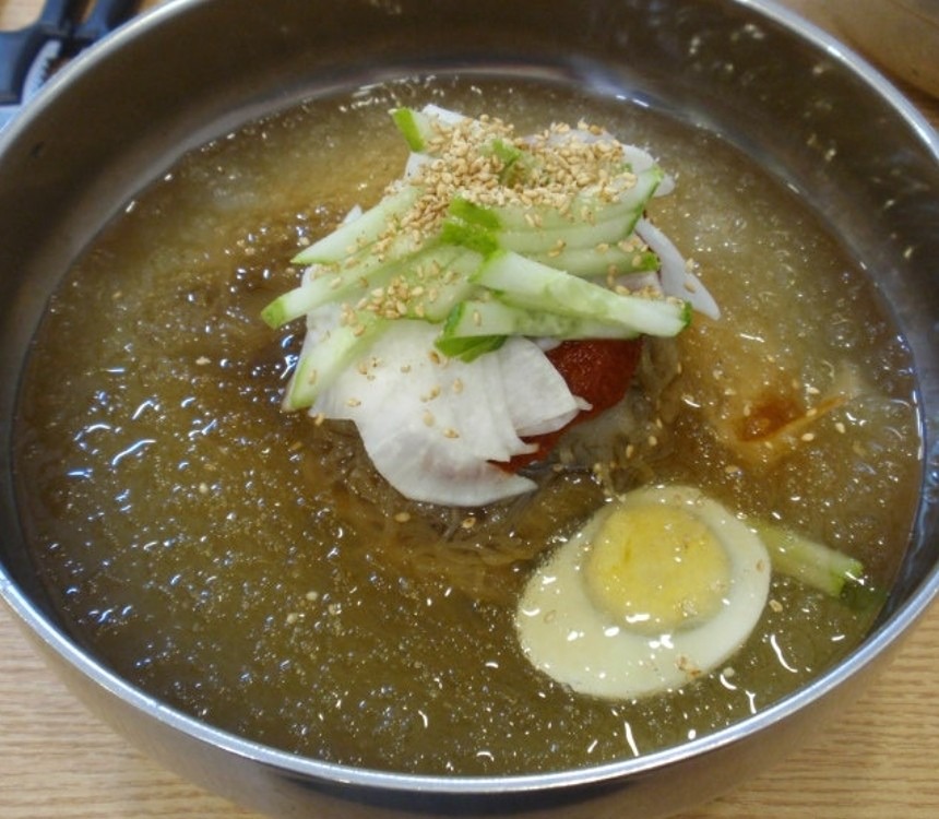 더울땐 시원한 냉면 한그릇 어떠세요  썸네일