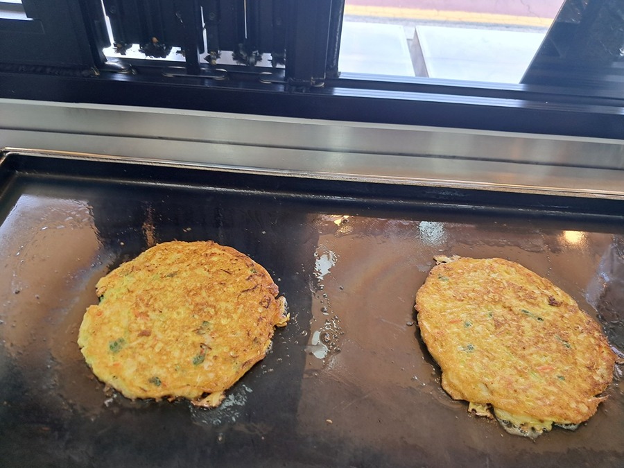 엄청난 양과 맛에 인지동길거리토스트 썸네일