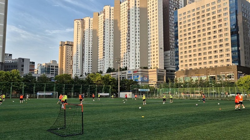 FC바른 06시 하남B보조구장 화~토 축구! 썸네일