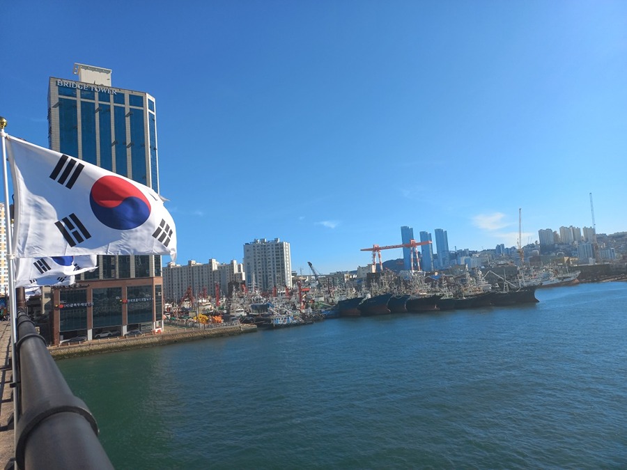괴정에서 영도 흰여울 마을을 걸어가보았습니다. 썸네일